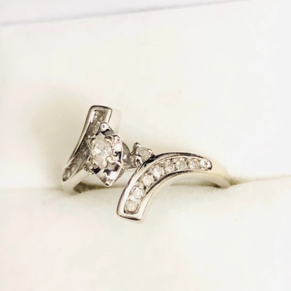 Solid 10k Genuine Diamond Ring - image 5